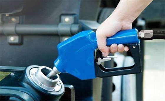 加注車(chē)用尿素的4點(dian)注意事項