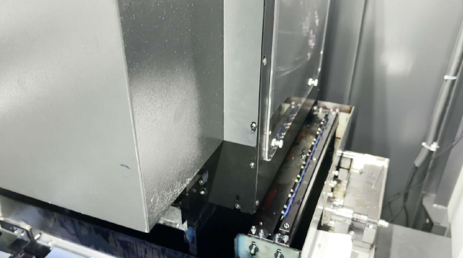 爲什麽(me)數碼印(yin)花機清(qing)洗噴頭(tou)不出廢(fei)墨?